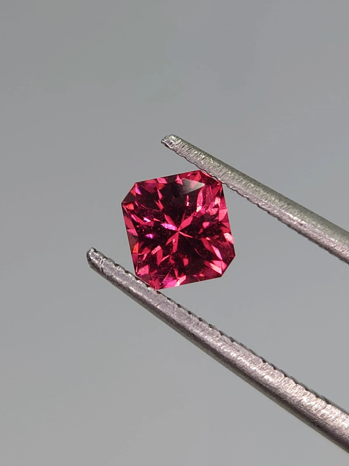 1ct Natural Umbalite Garnet from Tanzania — view 5